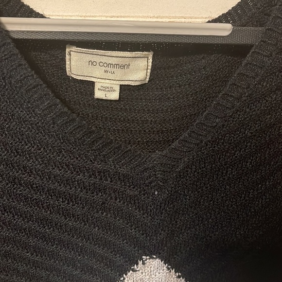 Woman’s High-low  Sweater - Picture 4 of 8